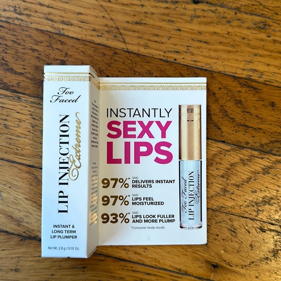 NWT Too Faced Lip Injection Extreme Lip Plumper - Picture 2 of 4
